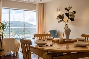 Star Regency by Plush