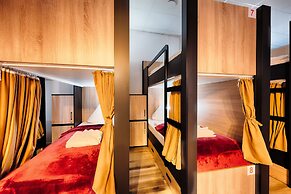 Hostel West light