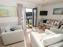 Yacht Haven View