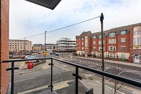 Modern & Stylish 2 Bed York Apartment