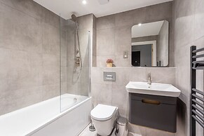 Modern & Stylish 2 Bed York Apartment