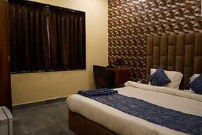 Orange Eye Resort