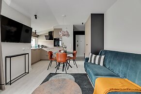 Lion Apartments - Pink i Mustang Studio