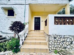 Charming and Remarkable15-bed Villa in Diani Beach