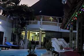 Charming and Remarkable15-bed Villa in Diani Beach
