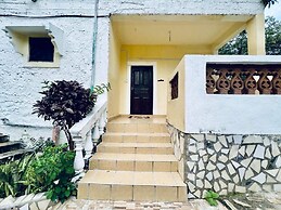 Charming and Remarkable15-bed Villa in Diani Beach