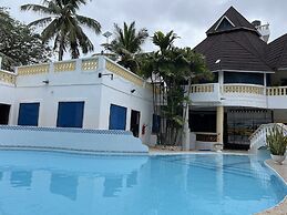 Charming and Remarkable15-bed Villa in Diani Beach