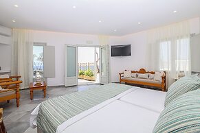 Christiana Hotel