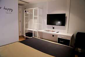 Axu Airport Hotel