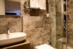 Axu Airport Hotel