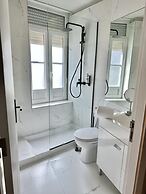 Capela 2 in Oporto With 1 Bathrooms