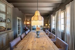 CAN CASI HOUSE