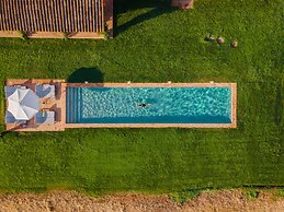 CAN CASI HOUSE