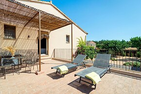 CAN CASI HOUSE