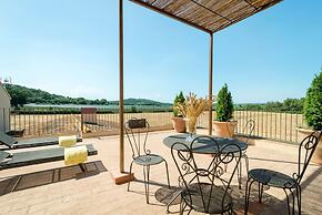 CAN CASI HOUSE