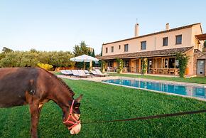 CAN CASI HOUSE