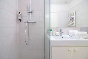 Tower 1F in Oporto With 1 Bathrooms