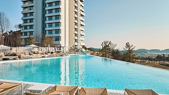 The Heaven Resort