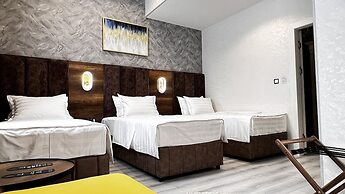 Maxwell Hotel