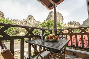 Meteora Heaven and Earth Kastraki