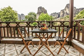 Meteora Heaven and Earth Kastraki