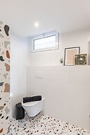 Ermoo Athens Modern Living