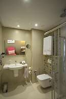 Maia Hotel Suites