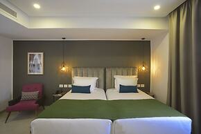 Maia Hotel Suites