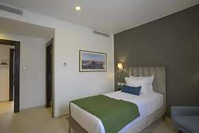 Maia Hotel Suites