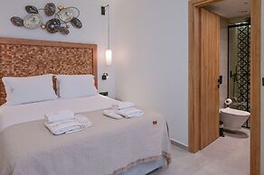Marea Boutique Suites