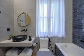 Marea Boutique Suites