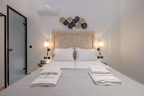 Marea Boutique Suites