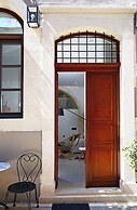 Marea Boutique Suites