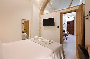 Marea Boutique Suites