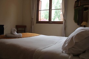 EL ARBOL HOSTEL