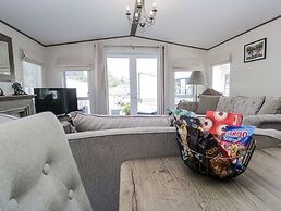 Lilac Lodge