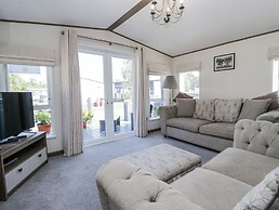 Lilac Lodge