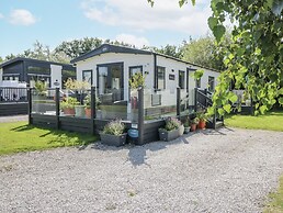 Lilac Lodge