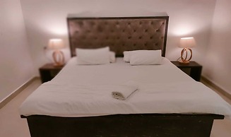 Golden Leaf Banquet