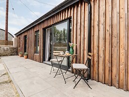 1 Caddaford Barns