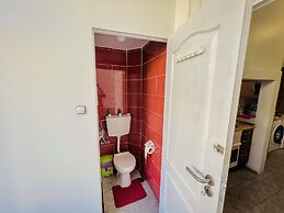 FORTUNE GUESTHOUSE