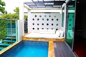CASTLE BAYVIEW RESORT & SPA