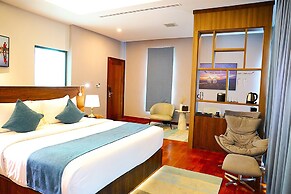 CASTLE BAYVIEW RESORT & SPA