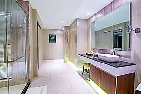 CASTLE BAYVIEW RESORT & SPA