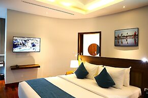 CASTLE BAYVIEW RESORT & SPA