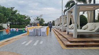 CASTLE BAYVIEW RESORT & SPA