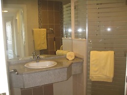 Impeccable 2-bed Apartment in Amman