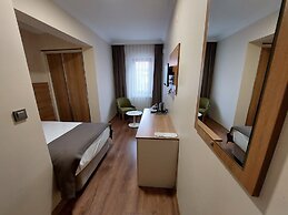 Beyaz Inci Otel