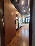Wink @ Upper Cross Street - Hostel