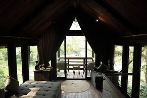 Amaya Retreat